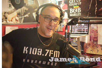 Call him Bond… James Bond Deejay par excellence