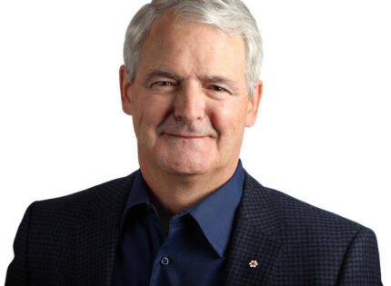 Marc Garneau Explores Canadian Politics